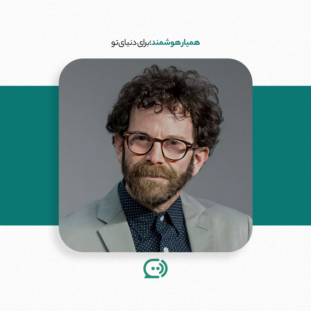 تصویر چارلی کافمن در حال صحبت راجب چالش های هوش مصنوعی در دنیای سینما